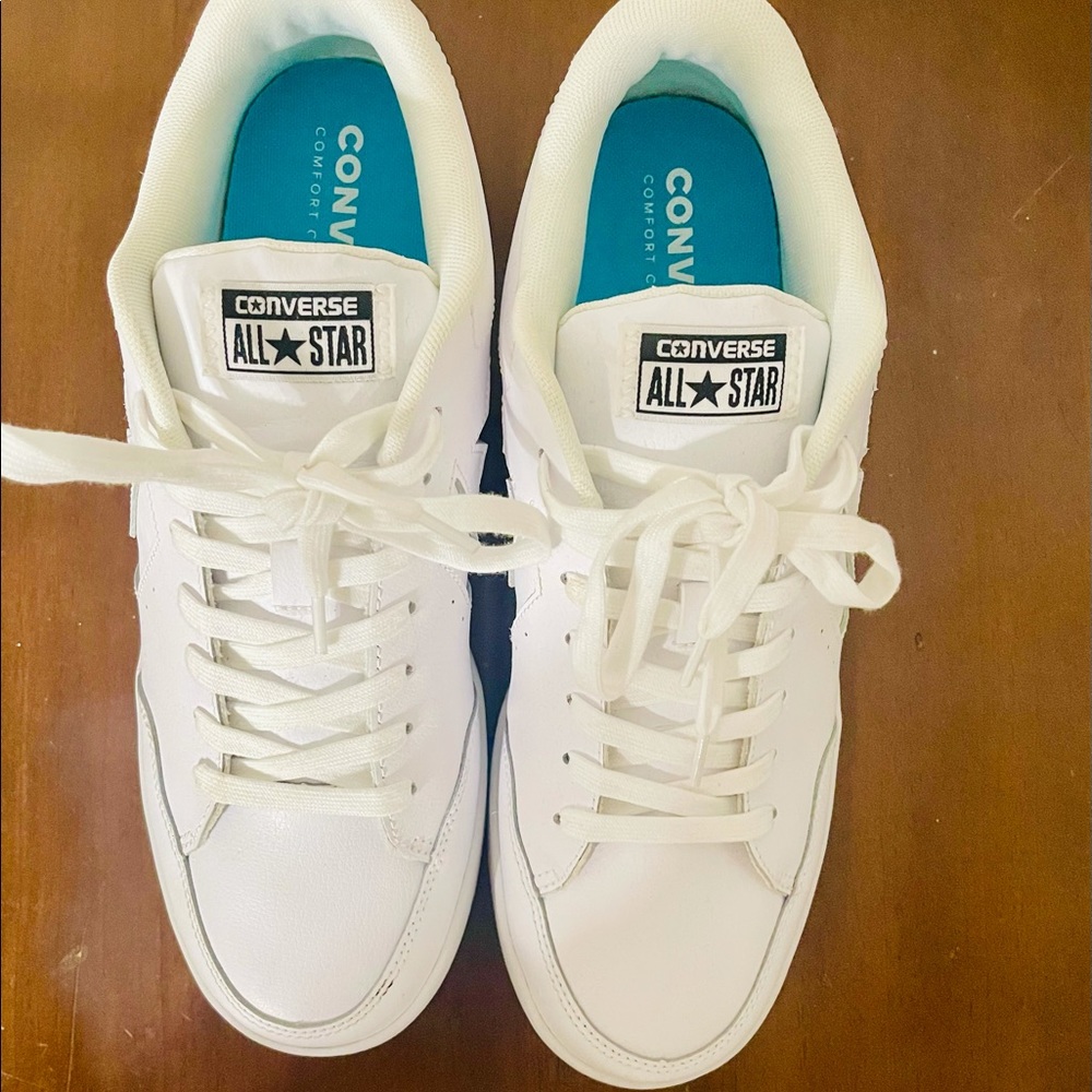Men's White Low-Top Converse Sneakers